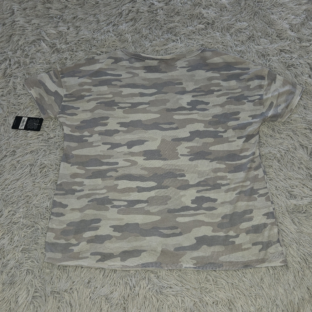 NWT Lucky Brand Los Angeles Camouflage Camo V Neck Tee T-Shirt Womens Small - Picture 9 of 12